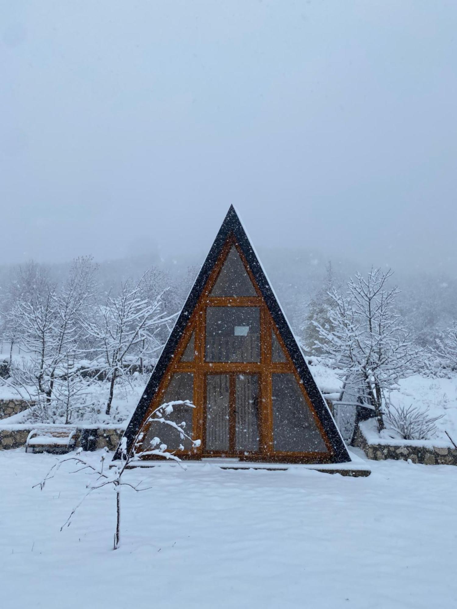 ツェティニェ Albero Casaヴィラ エクステリア 写真