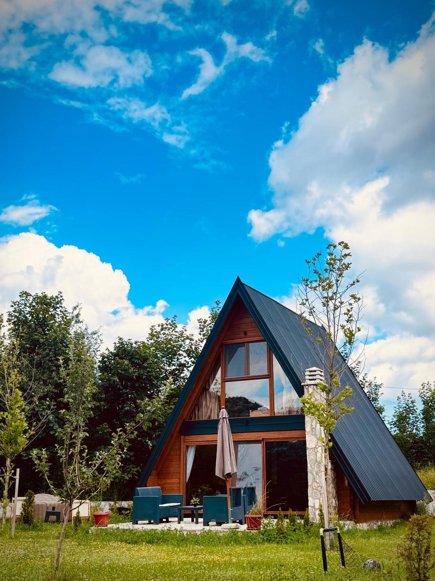 ツェティニェ Albero Casaヴィラ エクステリア 写真