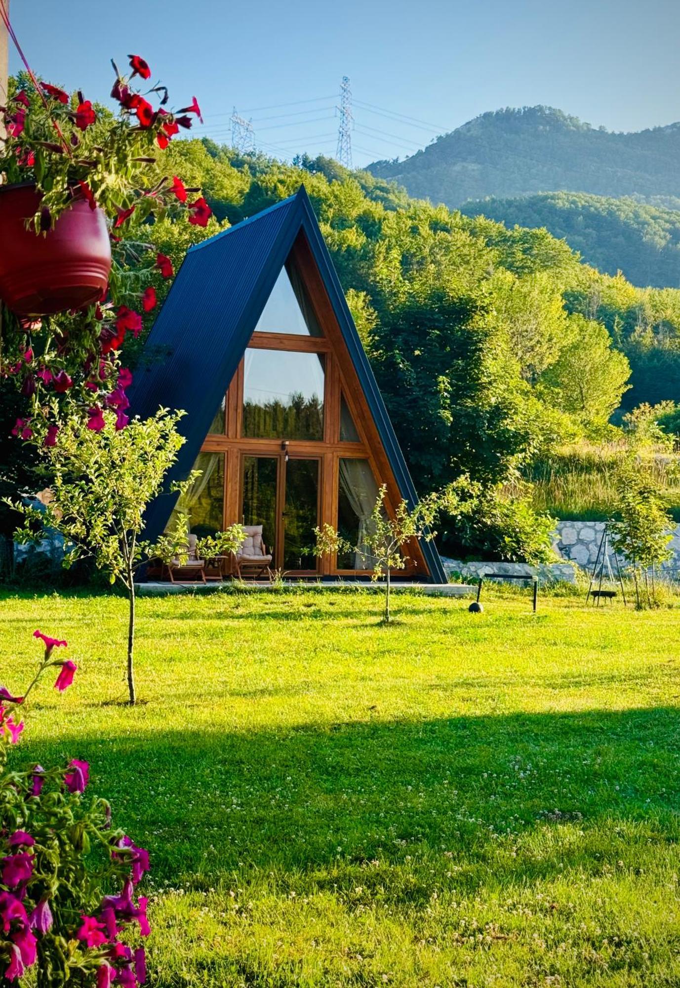 ツェティニェ Albero Casaヴィラ エクステリア 写真